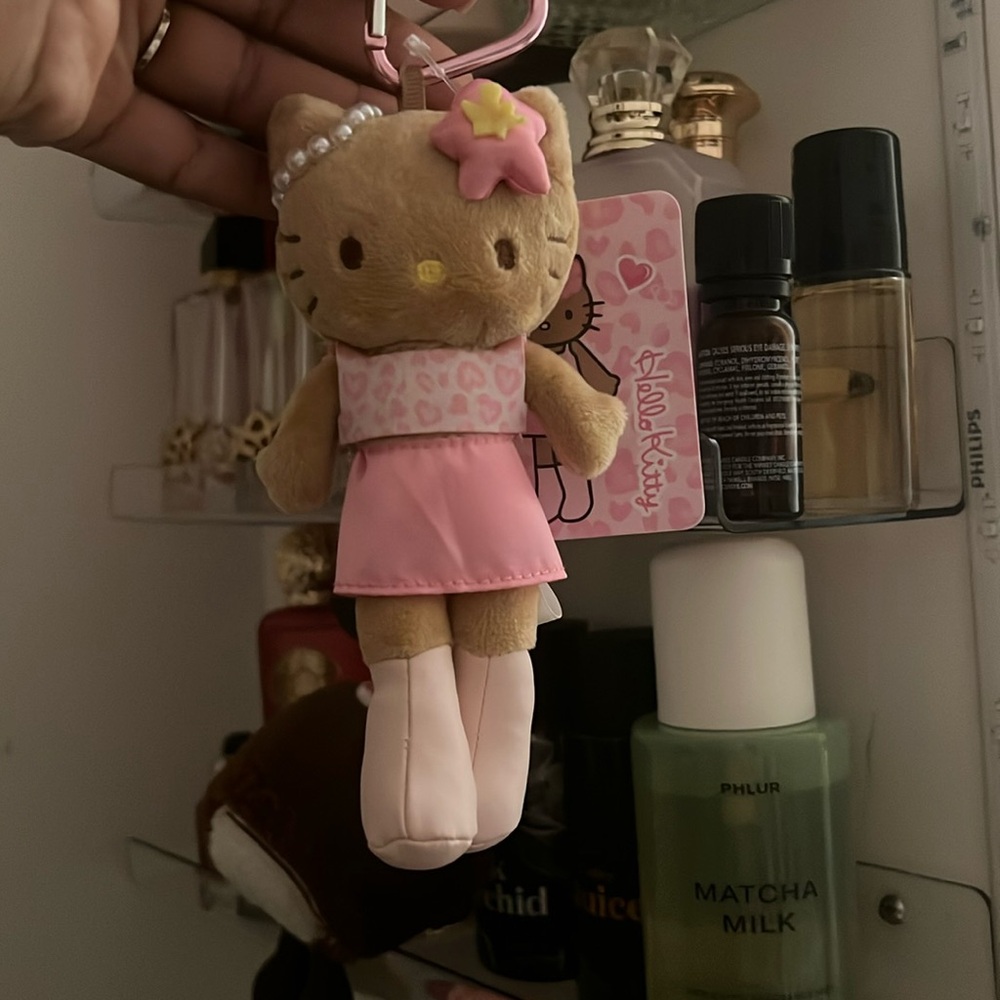 Hello kitty keychain plush